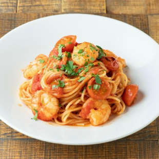 天然海老の淡路のトマトのパスタ