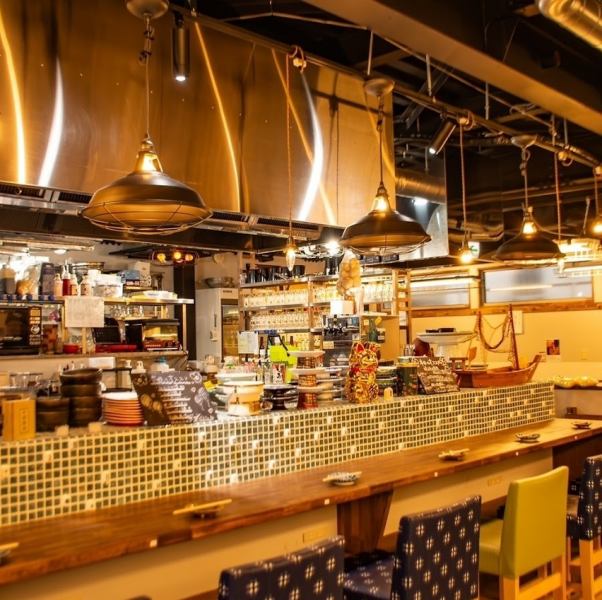 [Minami Koshigaya Romantic Bar] A hidden bar that quietly opened in the middle of Koshigaya! The retro, relaxing interior allows you to relax and unwind.There is such a romantic izakaya in Minami Koshigaya.We accept reservations for private parties of 20 to 50 people! We also recommend sour drinks that look great on social media!