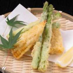 Corn and asparagus tempura