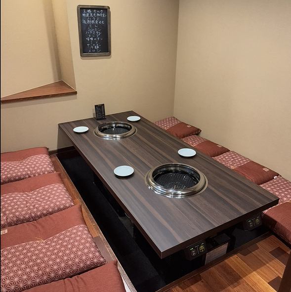 30 人或以上的聚會可預訂私人聚會。在 Yakiniku Gorikun 享受美好的一天，品嚐充滿高品質肉類的菜餚。請致電我們預訂。