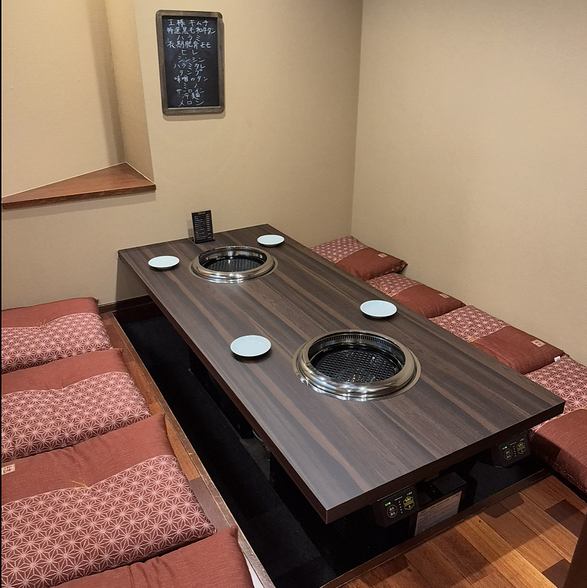 ゆっくりとくつろいでいただけるテーブル席は9席どこか懐かしく落ち着く雰囲気を感じ取れる店内