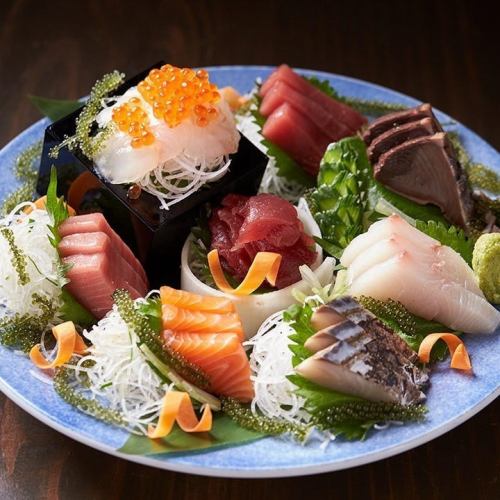 自慢の海鮮が盛りだくさん!島の海が誇る恵みを堪能