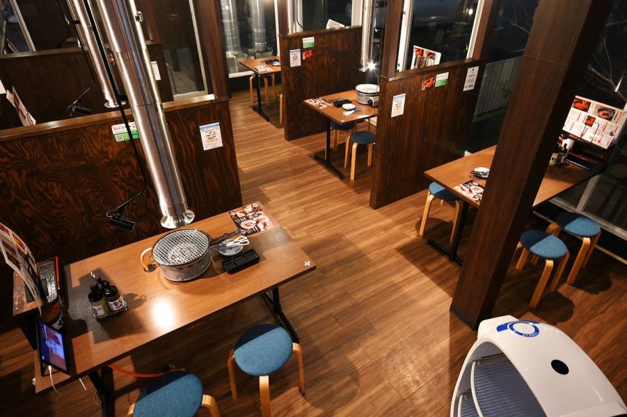 落ち着いた雰囲気が楽しめる和モダン空間はビジネスシーンだけでなく、ご家族でのお食事や、お友達同士での女子会、誕生日にも最適です！【生桑　焼肉 タン 女子会 誕生日 宴会 デート　ランチ　家族連れ】