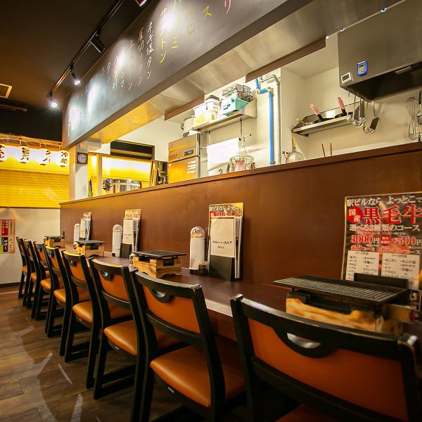 [Yakiniku for one person is also OK] At the counter seat, you can enjoy our specialty yakiniku menu from one person.There is also a small drink set recommended for one person.You can order even for 2 or more people, so please feel free to come ♪