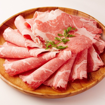 【소・돼지・닭의 버라이어티 뷔페 코스】 어른 2600엔(부가세 포함)