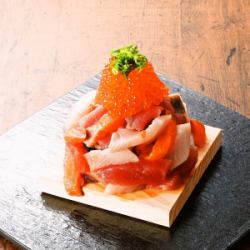 Salmon roe sushi