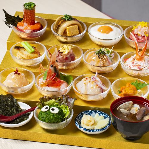 ランチ限定の小鉢丼