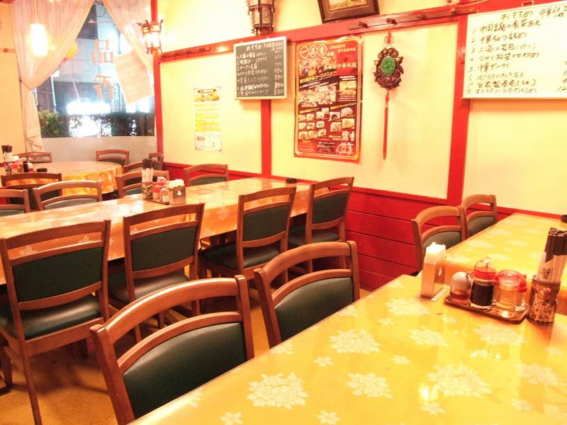 For people who want to eat casually please recommend a table seat! In a bright shop where you will want to drink saku after returning to the company ♪ Because it is easy for one person to enter, so even at lunch and tonight's evening drinks ◎ Please relax at our shop Please go.