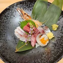 お刺身盛り合わせ