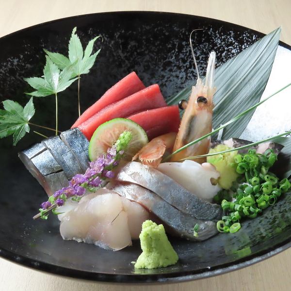 【鮮魚の旨みを楽しむ】刺身の盛合わせ