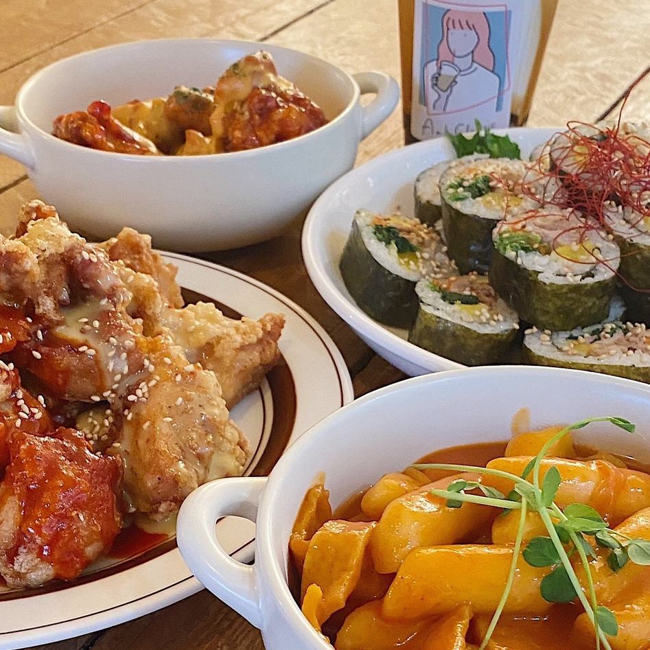 Enjoy Korean food, drinks, and desserts at a stylish Korean cafe