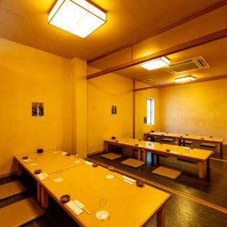 こちらのお座敷席は5卓繋げることも可能で、最大45名様までご宴会利用が可能となっております！団体様利用にどうぞ。