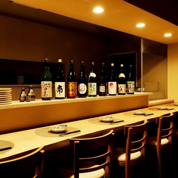 【カウンターご利用特典あり◎】太田川駅徒歩1分にある好立地なのでお仕事帰りや終電間際まで愉しみたい方にも最適です◎目の前で丁寧に仕上げられる料理の香りや音、繊細な盛り付けの美しさを五感で楽しめるのがカウンター席の魅力です。旬の味覚とこだわりの逸品をじっくりと味わう贅沢なひとときをお過ごしください。