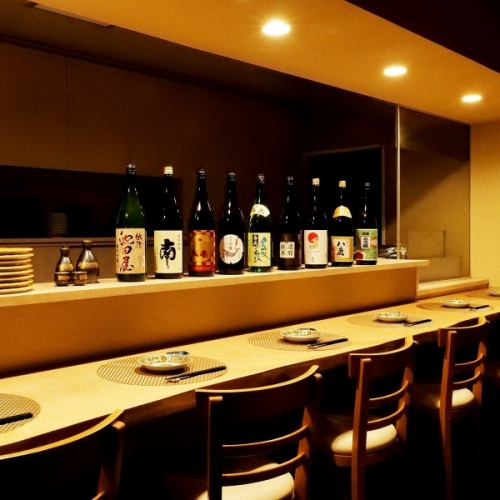 <p>【カウンターご利用特典あり◎】太田川駅徒歩1分にある好立地なのでお仕事帰りや終電間際まで愉しみたい方にも最適です◎目の前で丁寧に仕上げられる料理の香りや音、繊細な盛り付けの美しさを五感で楽しめるのがカウンター席の魅力です。旬の味覚とこだわりの逸品をじっくりと味わう贅沢なひとときをお過ごしください。</p>