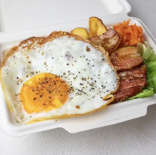 ベーコンエッグ&ポテト弁当