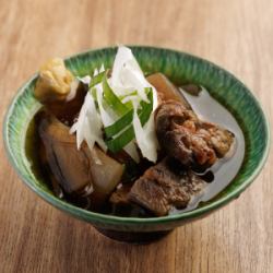 黒毛和牛すじ煮込