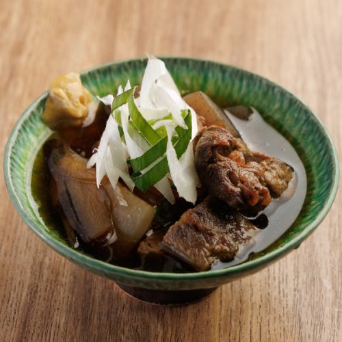 黒毛和牛すじ煮込