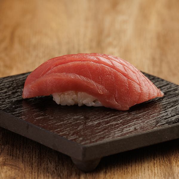 【25年6月リニューアル】赤坂"鮨 箕輪"の技術を踏襲した一流の寿司と酒肴が楽しめるネオ酒場