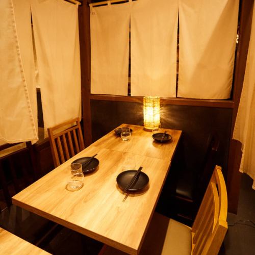 周りを気にせずご宴会をお楽しみ頂ける寛ぎ個室空間です。上野での飲み会に
