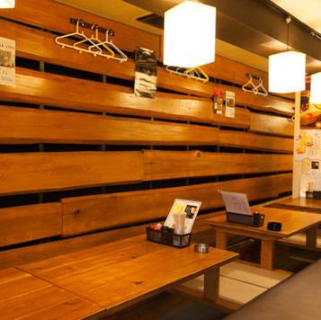 《Horigotatsu seats where you can relax from a small number of people》Group use of up to 12 people is also OK ♪ We also accept reservations for up to 50 people in the store.Please feel free to drop by for company banquets, family gatherings, etc.