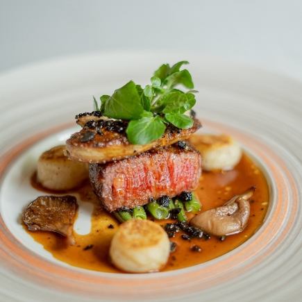 Rossini Beef Fillet and Foie Gras with Toast [5th Anniversary] Premium Course 13,000 yen (tax included)