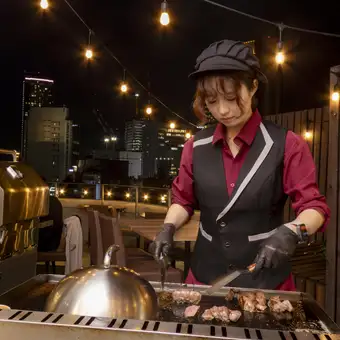 《ディナーコース》4種のお肉から選べるメイン・絵画プレートの前菜・ビュッフェも満喫