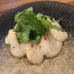 帆立貝のカルパッチョ