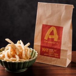 AOIのシャカシャカポテト(秘伝の塩胡椒味/海老風味/ピザポテト味)