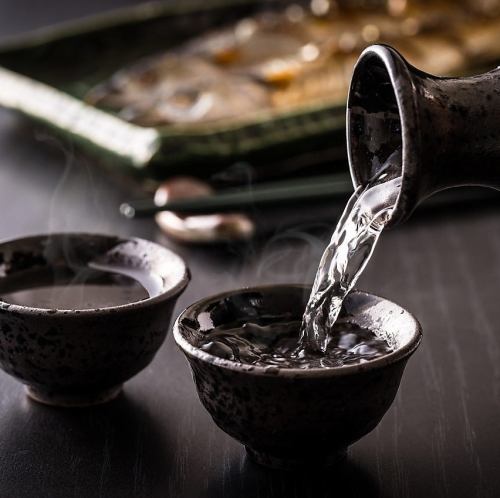 您可以品嚐店主精心挑選的稀有日本酒。