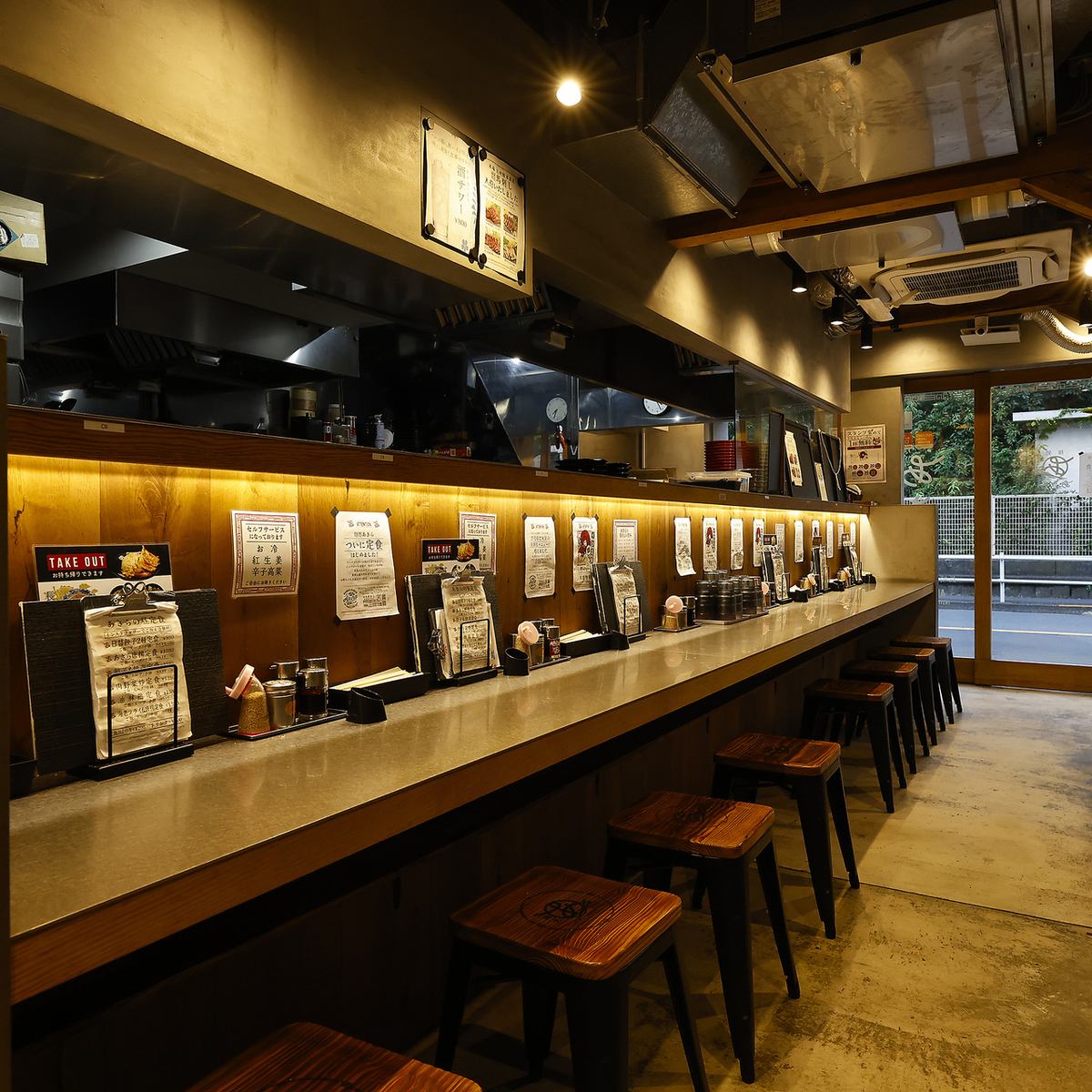 お一人様からでもご来店お待ちしております！