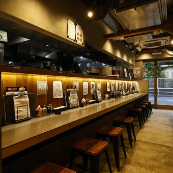 【カウンター×8席】