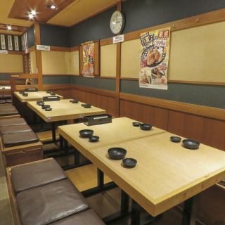 足を伸ばしながら、のんびりとお食事を愉しめるので長時間の宴会にも最適◎