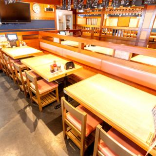 落ち着いた空間でお食事♪会社帰りにリーズナブルで美味しいお料理をお楽しみ下さい