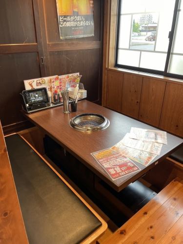 <One sunken kotatsu seat for four> Children are welcome◎ The sunken kotatsu seats are safe for families with children! Feel free to use them for family meals.Wagyu/WAGYU/YAKINIKU/