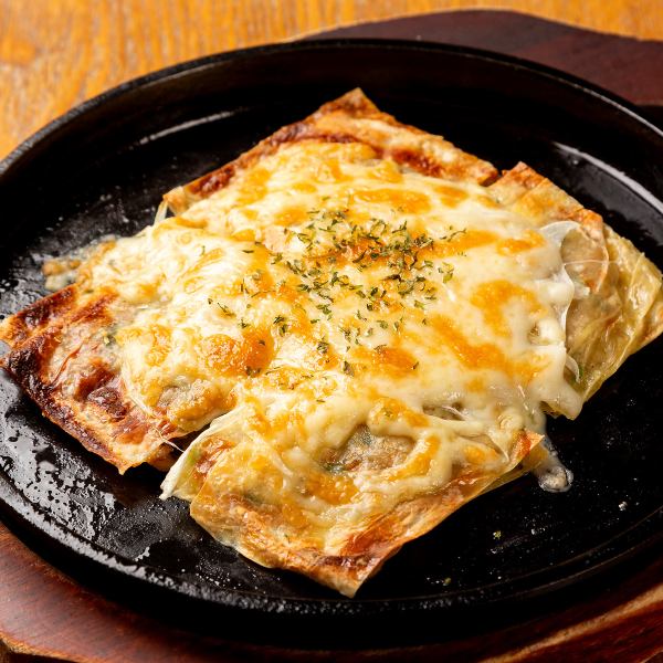 勘と経験が頼りの職人による湯葉料理