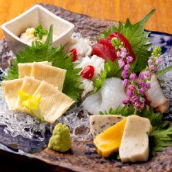 鮮魚と生麩と湯葉のお造り盛合せ