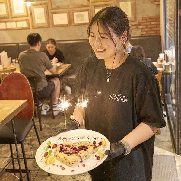 《誕生日・記念日》メッセージ付の【A】PIZZAオリジナルハート型ピッツァでサプライズ…♪