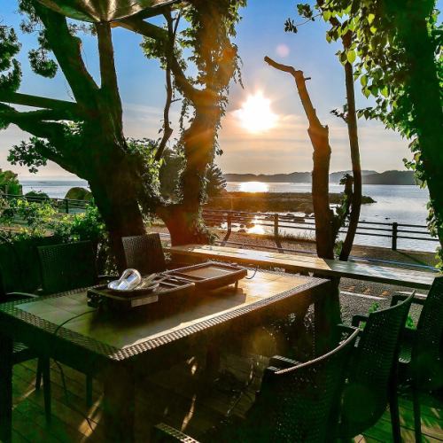 BBQ on the terrace with a sea view