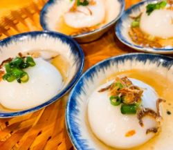 Banh It (Steamed Shrimp Dumplings) 4 pieces