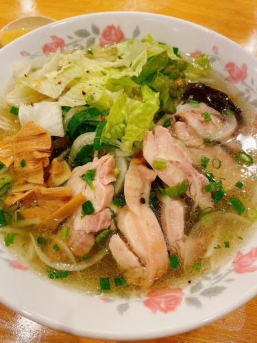 Mien Manga (vermicelli in chicken and bamboo shoot soup)