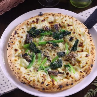 オイルサーディンとほうれん草のピッツア