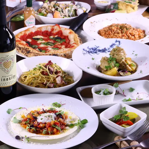 『料理の鉄人』の店で修業をしたベテランのシェフが作る本格イタリアン食べ飲み放題！季節限定メニューも♪