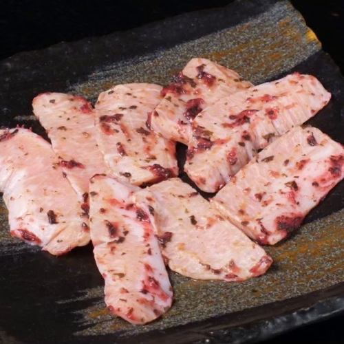 ピートロ梅肉和え