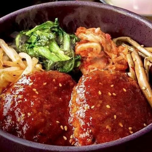 ボリューム満点！黒毛和牛のビビンバーグ
