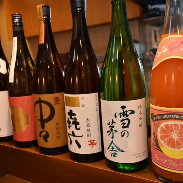 お飲み物も種類豊富に取り揃えております！日本酒は「3種利き酒セット」がおすすめ！