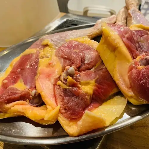 【当店の自慢】名古屋ではここでしか食べられない！歯ごたえが凄まじい希少な宮崎地鶏の"おやどり"