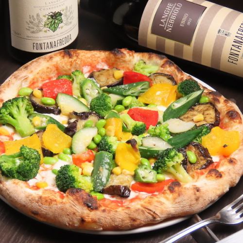 本場ナポリの味自慢の窯焼きピッツァ★