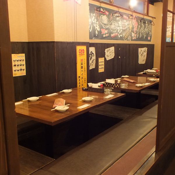 The horigotatsu seats, which can accommodate up to 24 people, are ideal for all types of banquets! Book early as these are popular seats!