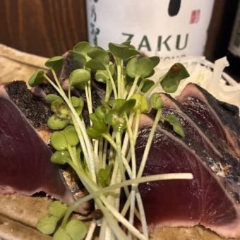 【含暢飲】鳥樂 ◆ 9道菜，含炙烤鰹魚 ◆ 4000日圓（含稅）套餐