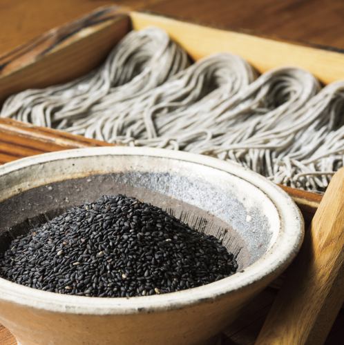 Why soba noodle in Takaya is black?
